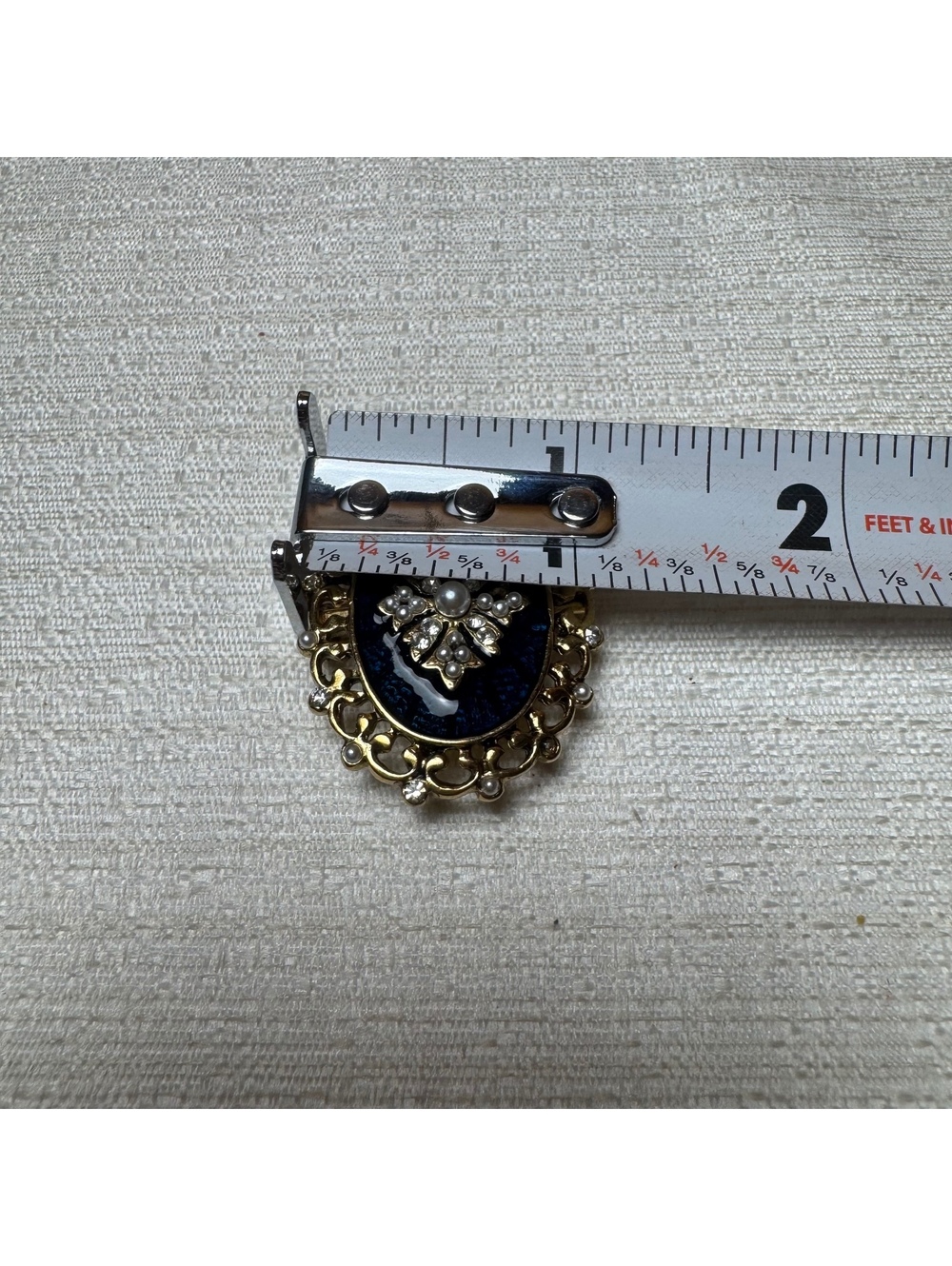 Vintage Blue Cameo Style Brooch Faux Pearl Rhinestone Gold Tone Pin - Picture 7 of 7